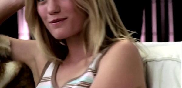  Ashley Hinshaw - About Cherry (2012)